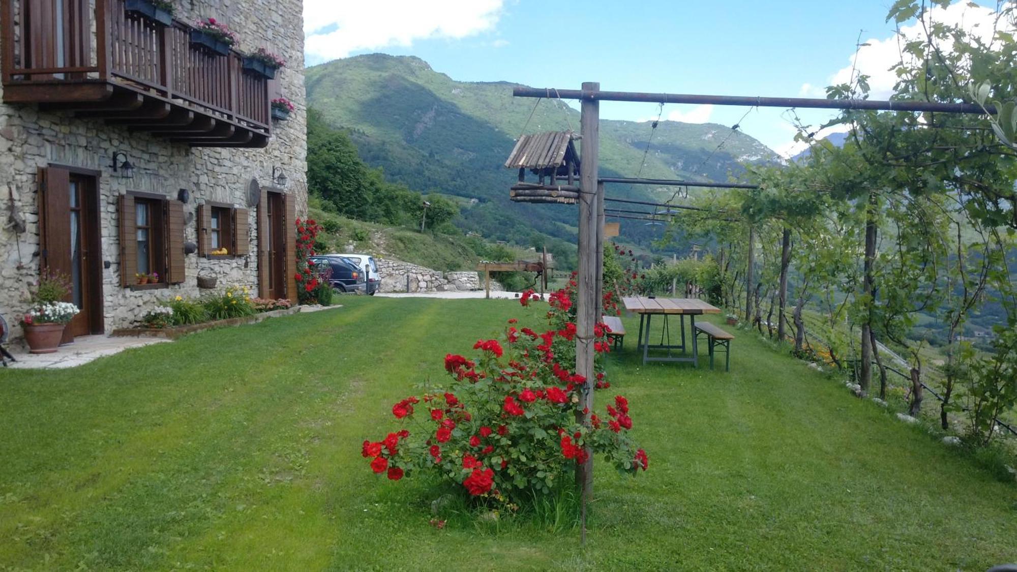 B&B Al Ghiro Villa Lagarina Bagian luar foto