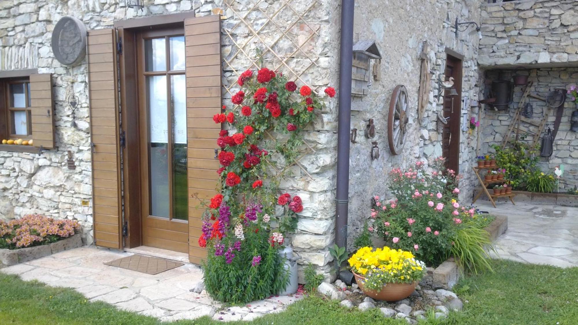 B&B Al Ghiro Villa Lagarina Bagian luar foto